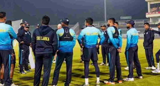 பாகிஸ்தானிலிருந்து நாடு திரும்ப கோரும் வீரர்கள்